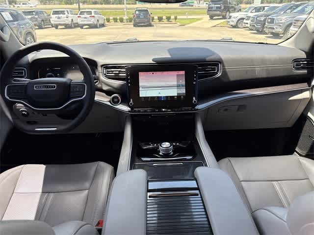 Thumbnail: 2023 Jeep Wagoneer - 27