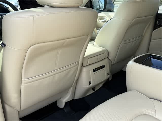 Thumbnail: 2022 INFINITI QX80 - 14