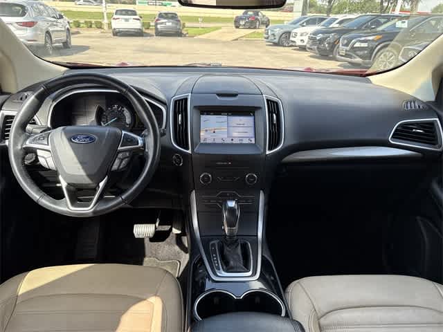Thumbnail: 2016 Ford Edge - 15
