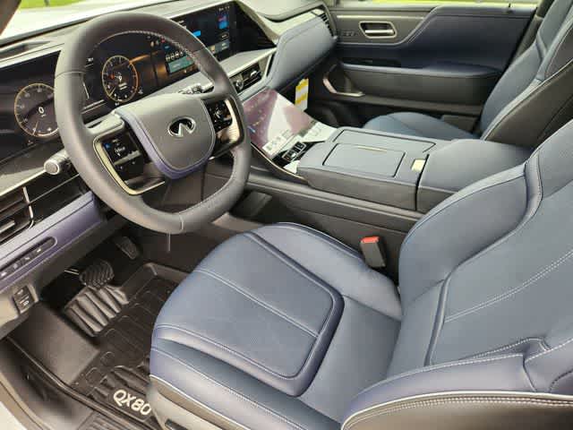 Thumbnail: 2026 INFINITI QX80 - 2