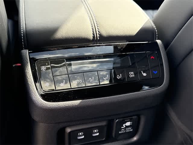 Thumbnail: 2026 INFINITI QX60 - 21