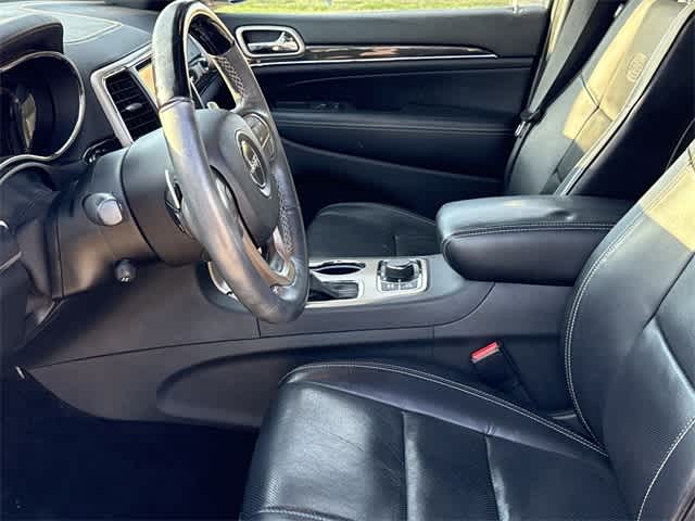 Thumbnail: 2017 Jeep Grand Cherokee - 11