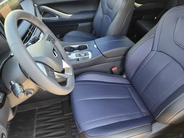 Thumbnail: 2027 INFINITI QX60 - 11