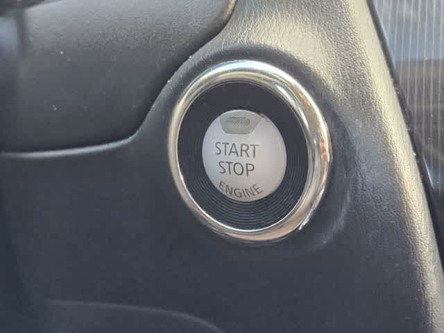 Thumbnail: 2017 INFINITI QX60 - 17