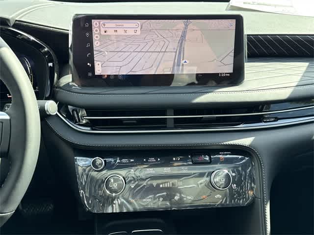 Thumbnail: 2026 INFINITI QX60 - 19