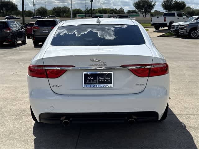 Thumbnail: 2018 Jaguar XF - 4