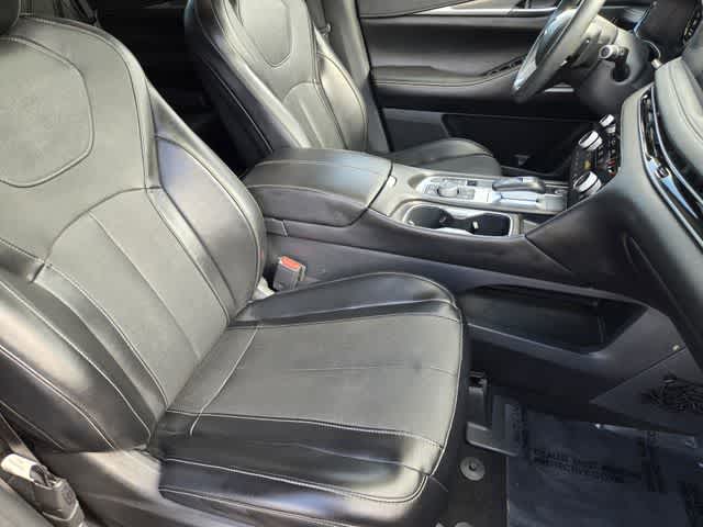 Thumbnail: 2023 INFINITI QX60 - 12