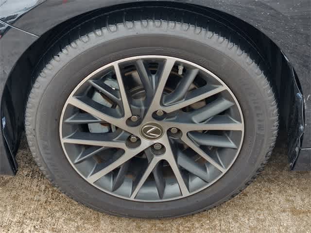 Thumbnail: 2016 Lexus ES - 8