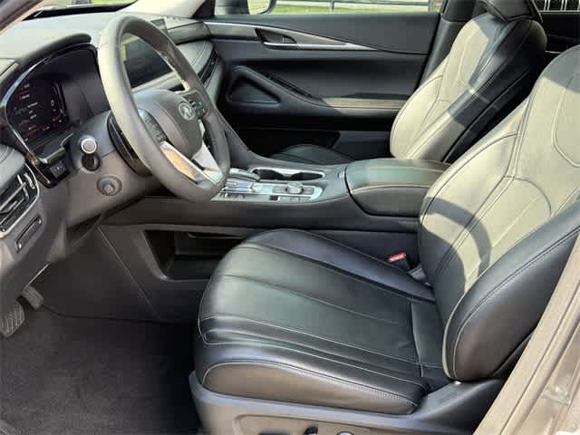 Thumbnail: 2022 INFINITI QX60 - 11