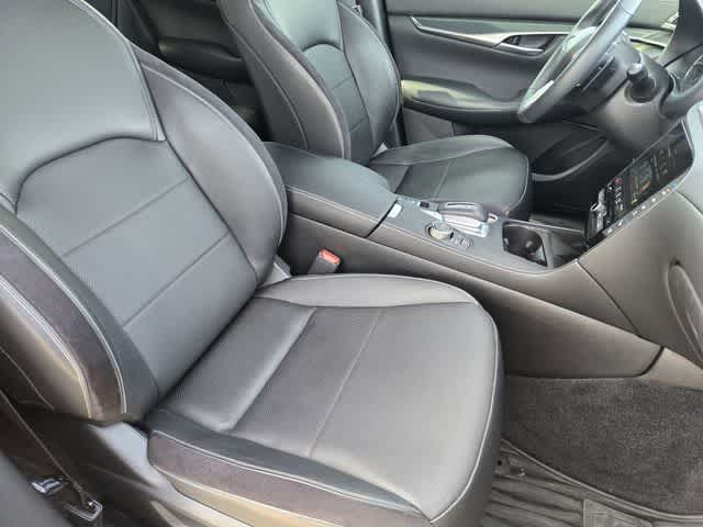 Thumbnail: 2025 INFINITI QX50 - 14