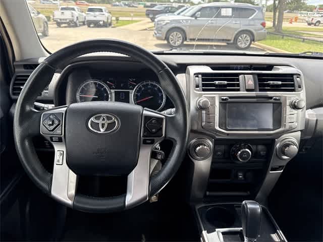 Thumbnail: 2014 Toyota 4Runner - 16
