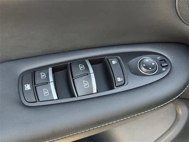 Thumbnail: 2022 INFINITI QX50 - 9