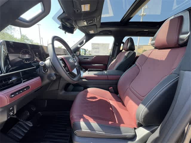 Thumbnail: 2025 INFINITI QX80 - 18