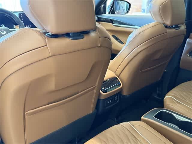 Thumbnail: 2026 INFINITI QX60 - 15