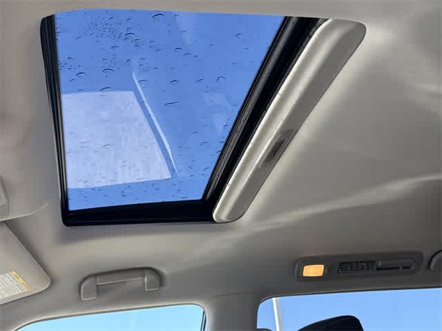 Thumbnail: 2017 INFINITI QX80 - 25