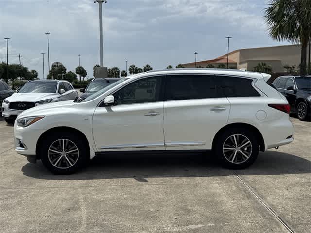 2019 INFINITI QX60 Luxe 2