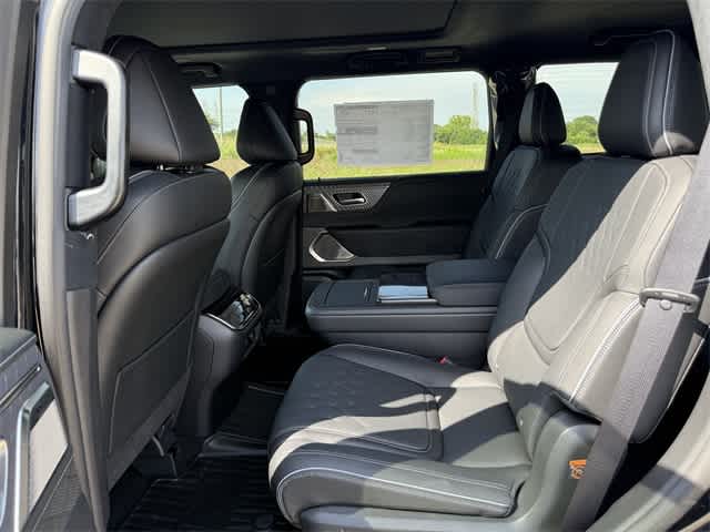 Thumbnail: 2025 INFINITI QX80 - 12