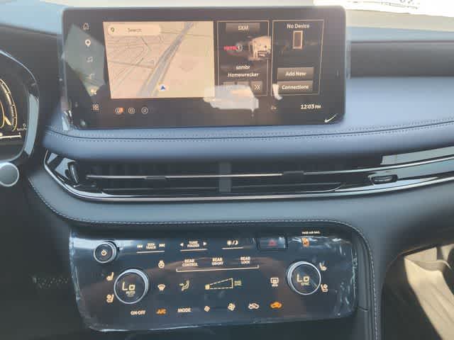 Thumbnail: 2026 INFINITI QX60 - 16