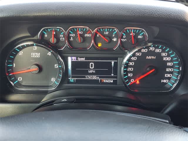 Thumbnail: 2016 Chevrolet Tahoe - 18