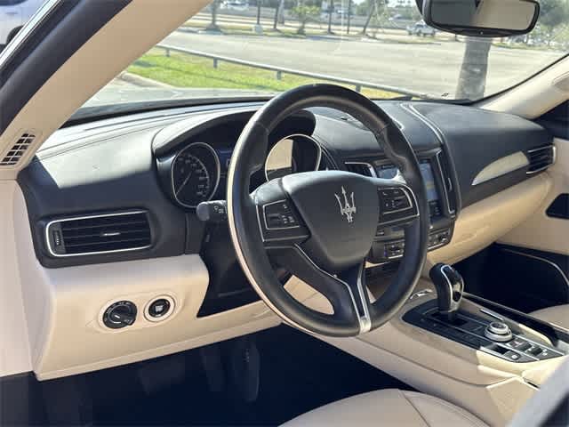 Thumbnail: 2018 Maserati Levante - 12