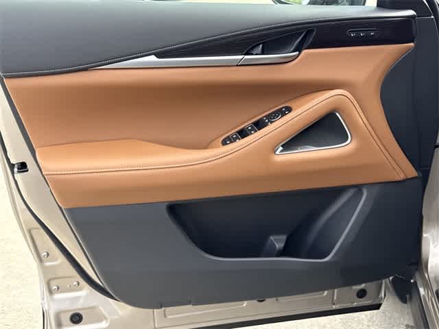 Thumbnail: 2026 INFINITI QX60 - 8