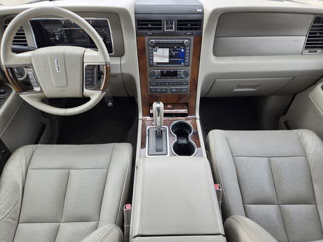 Thumbnail: 2011 Lincoln Navigator - 9