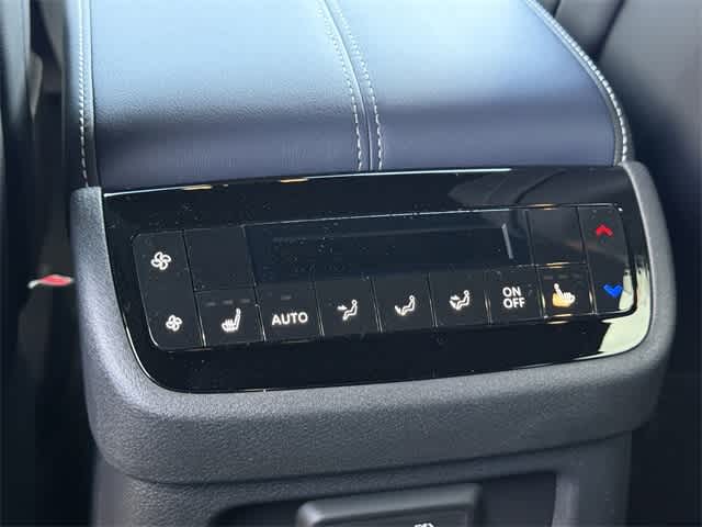 Thumbnail: 2026 INFINITI QX60 - 21