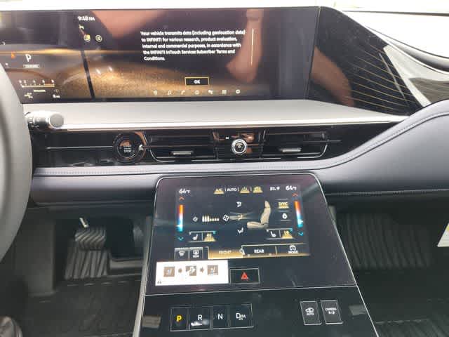 Thumbnail: 2026 INFINITI QX80 - 16