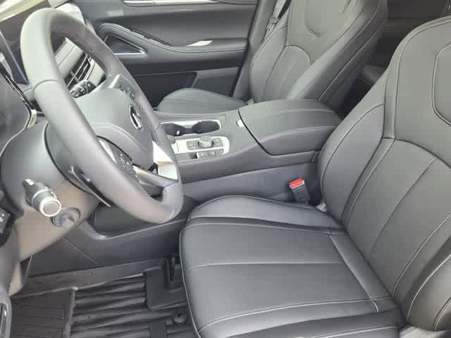 Thumbnail: 2026 INFINITI QX60 - 10