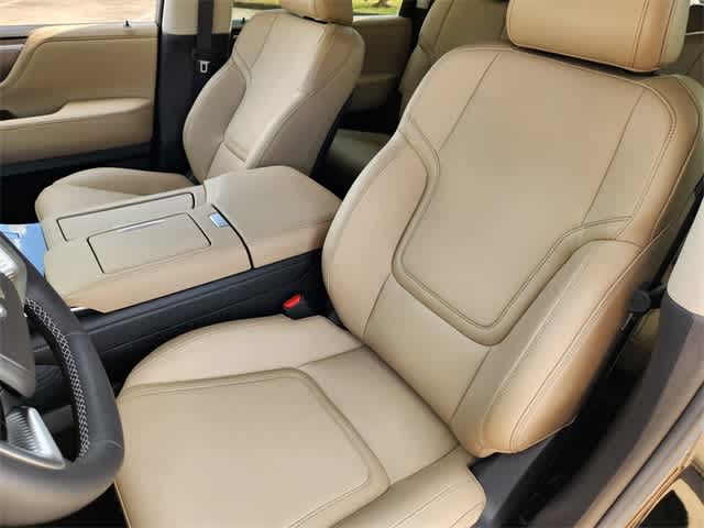 Thumbnail: 2026 INFINITI QX80 - 11