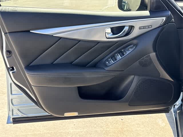 Thumbnail: 2016 INFINITI  - 8