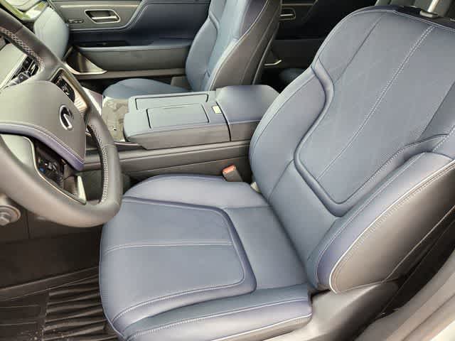 Thumbnail: 2026 INFINITI QX80 - 11
