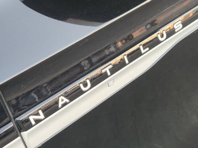 Thumbnail: 2024 Lincoln Nautilus - 7