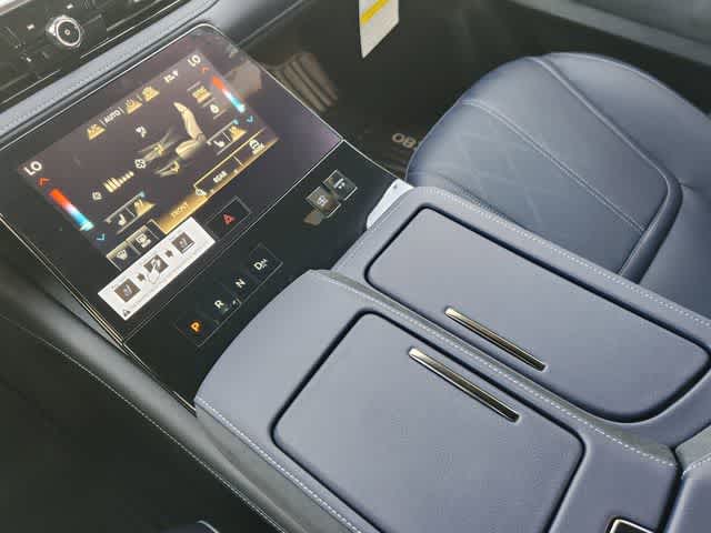 Thumbnail: 2026 INFINITI QX80 - 18