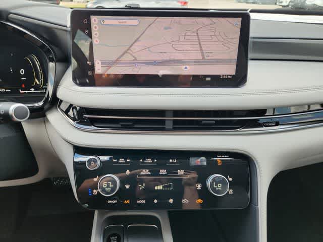 Thumbnail: 2026 INFINITI QX60 - 16