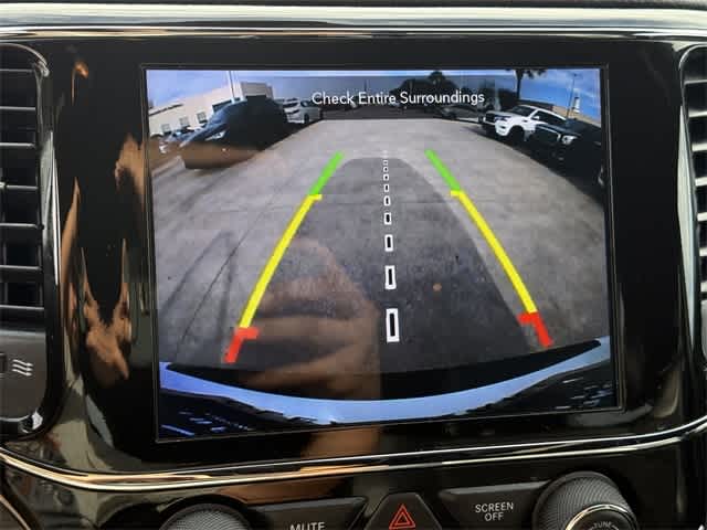 Thumbnail: 2021 Jeep Grand Cherokee - 21