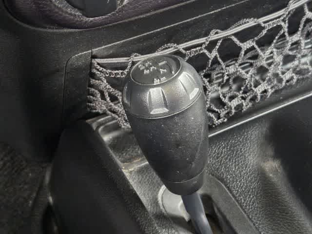Thumbnail: 2015 Jeep Wrangler - 20