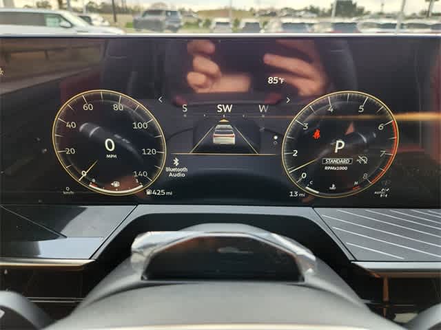 Thumbnail: 2026 INFINITI QX80 - 18