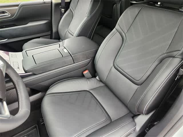 Thumbnail: 2026 INFINITI QX80 - 11