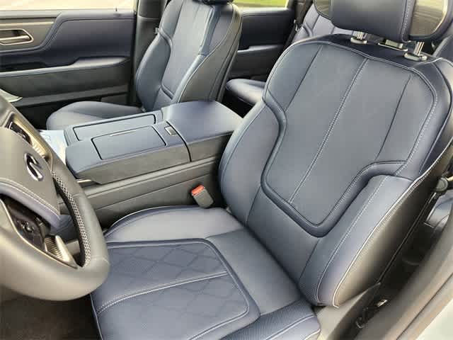 Thumbnail: 2026 INFINITI QX80 - 11