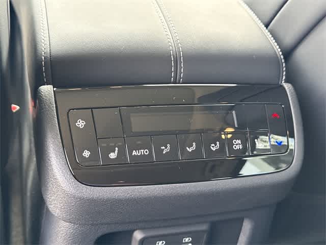 Thumbnail: 2026 INFINITI QX60 - 21