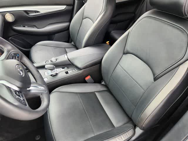 Thumbnail: 2020 INFINITI QX50 - 10