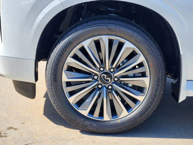 Thumbnail: 2026 INFINITI QX80 - 8