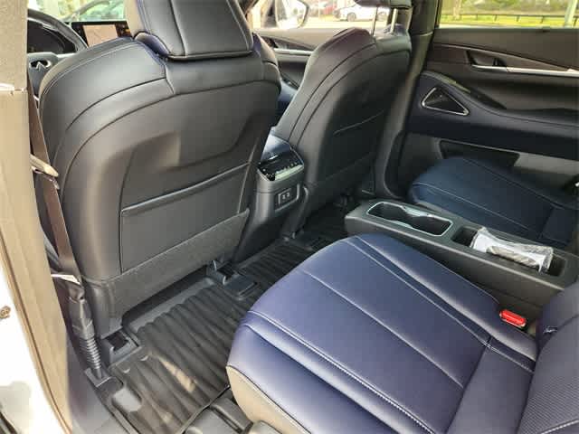 Thumbnail: 2026 INFINITI QX60 - 12