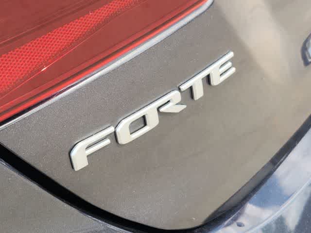 Thumbnail: 2023 Kia Forte - 7