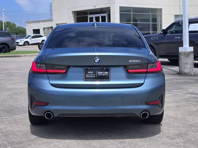 Thumbnail: 2021 BMW 3 Series - 4