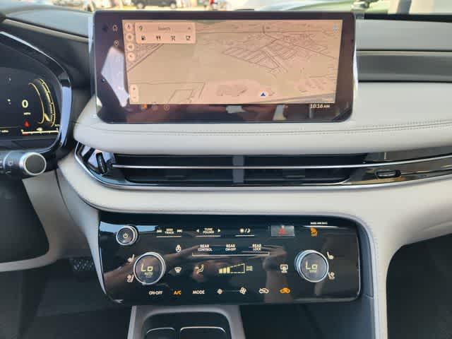 Thumbnail: 2026 INFINITI QX60 - 16