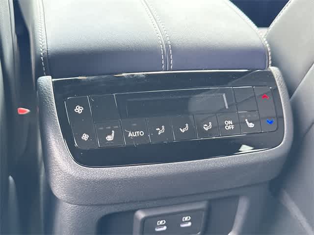 Thumbnail: 2026 INFINITI QX60 - 21