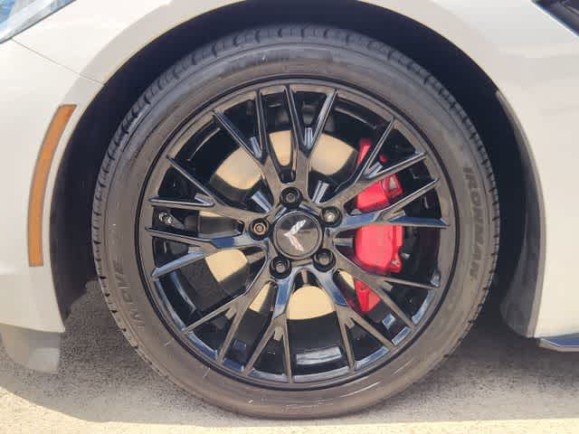 Thumbnail: 2015 Chevrolet Corvette - 8