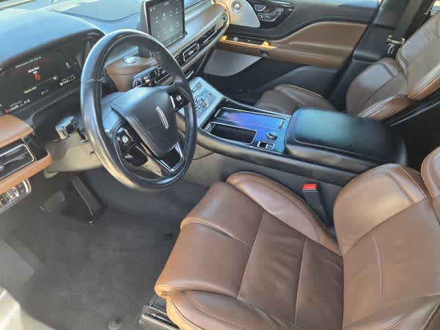 Thumbnail: 2023 Lincoln Aviator - 2